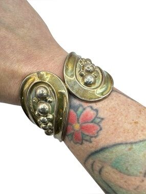 Vintage 1950s Sterling Silver Mexico Hinged Ball Clamper Bracelet 6.5” 48 grams